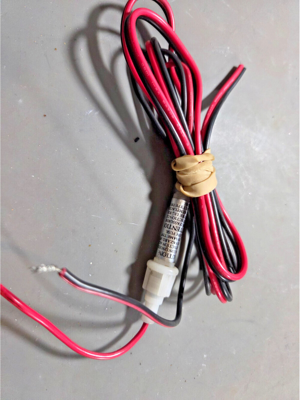 12VDC OIWER CORD WITH FUSE, ANY CB RADIO